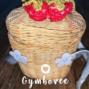 Gymboree wood bucket bag NWT 🍓 strawberries